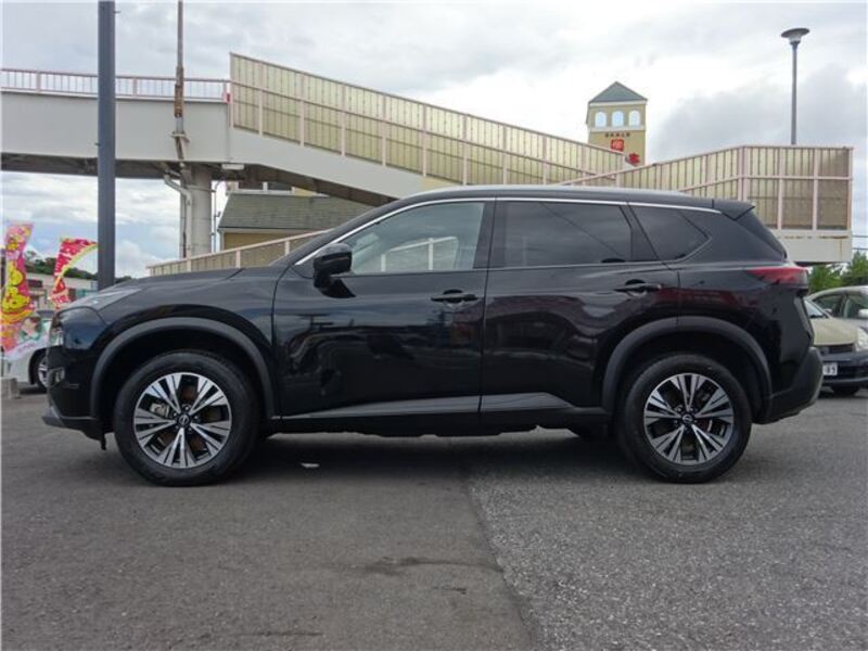 X-TRAIL