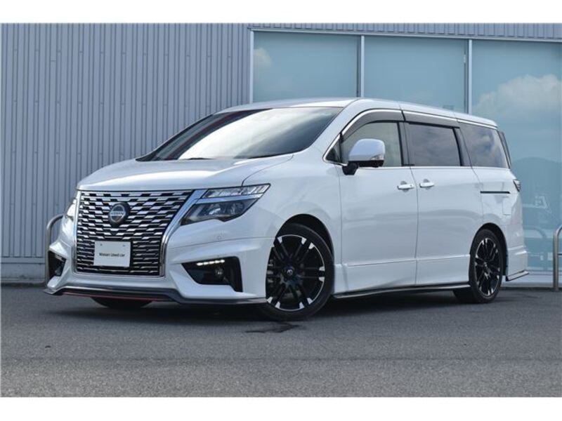 NISSAN ELGRAND