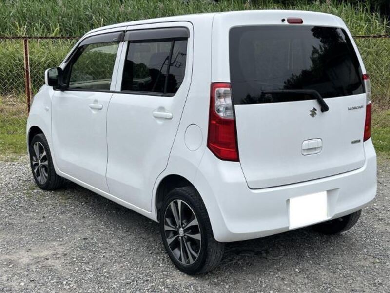 WAGON R