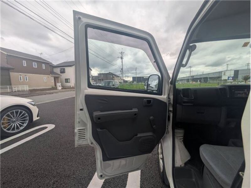 MINICAB VAN