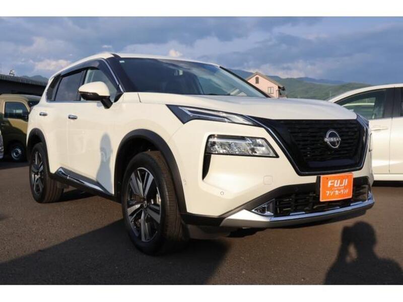 X-TRAIL