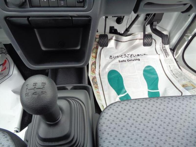 MINICAB TRUCK