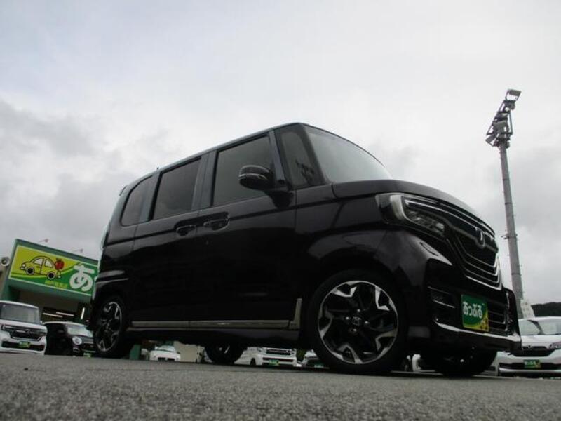 N BOX CUSTOM