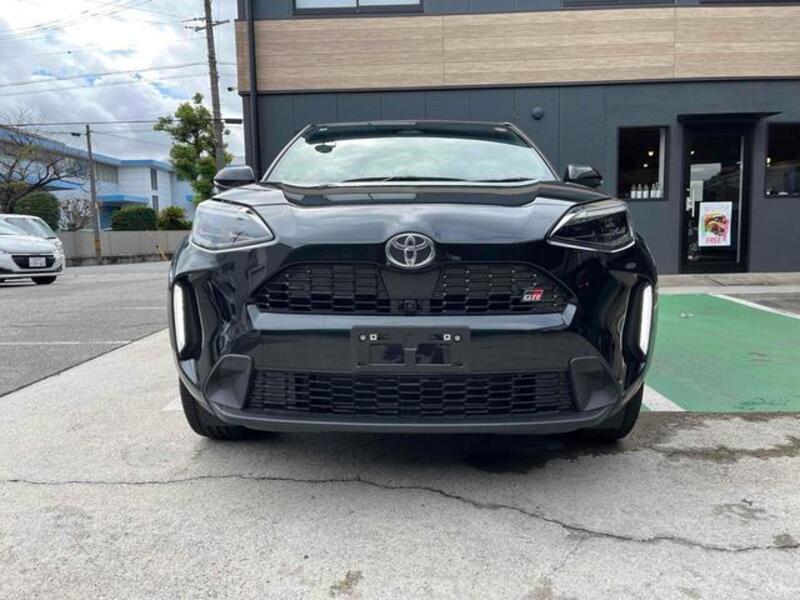 YARIS CROSS