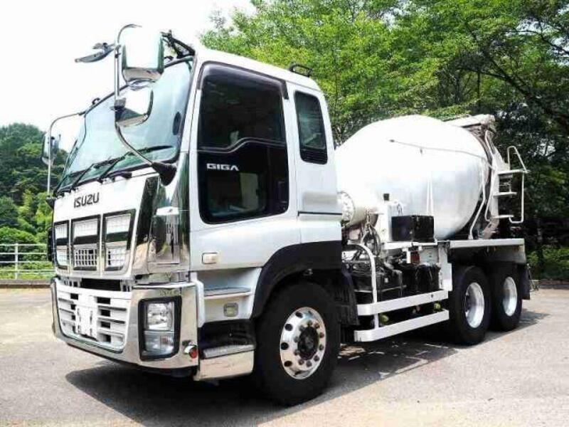 ISUZU GIGA