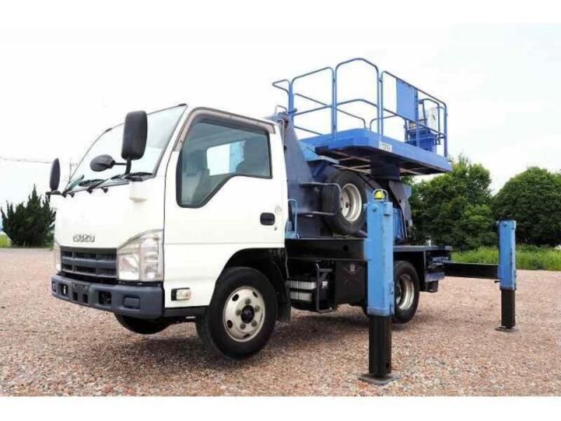 ISUZU ELF