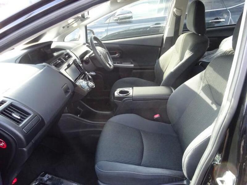 PRIUS ALPHA