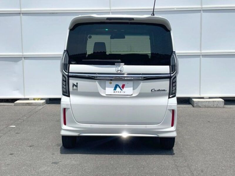 N BOX CUSTOM
