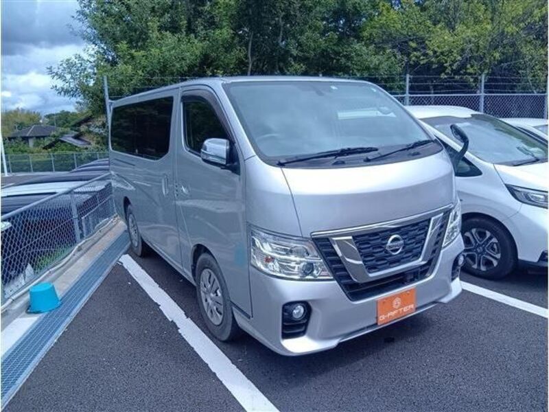 NV350 CARAVAN-0