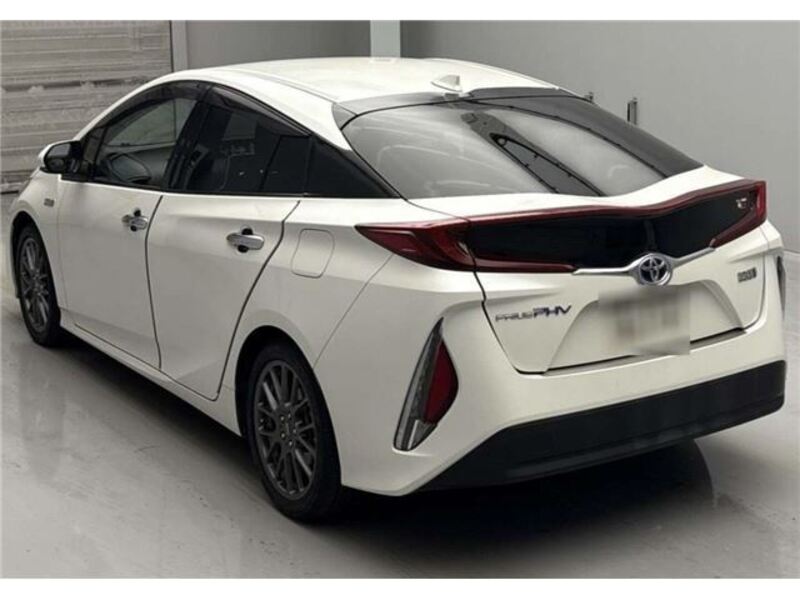 PRIUS PHV