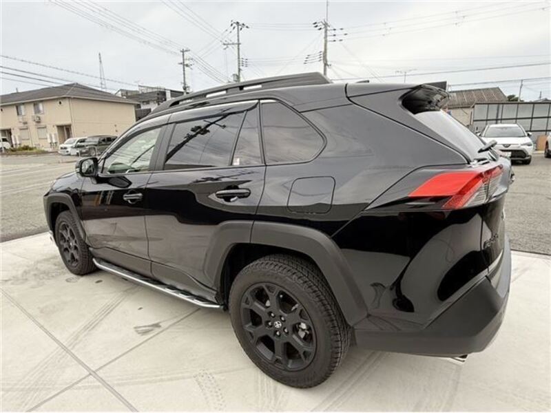 RAV4