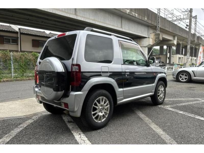 PAJERO MINI