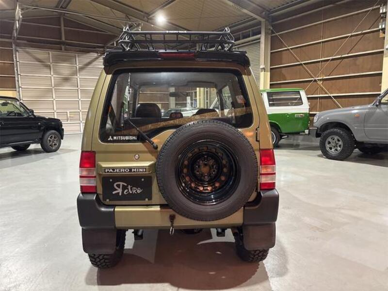 PAJERO MINI