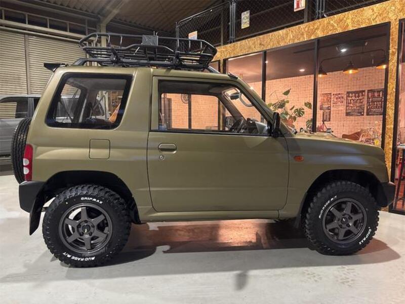 PAJERO MINI