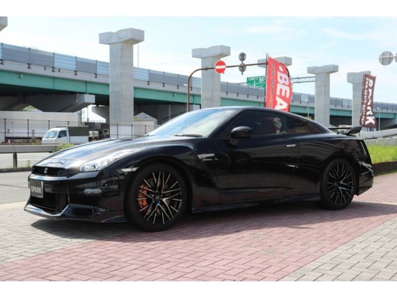 GT-R
