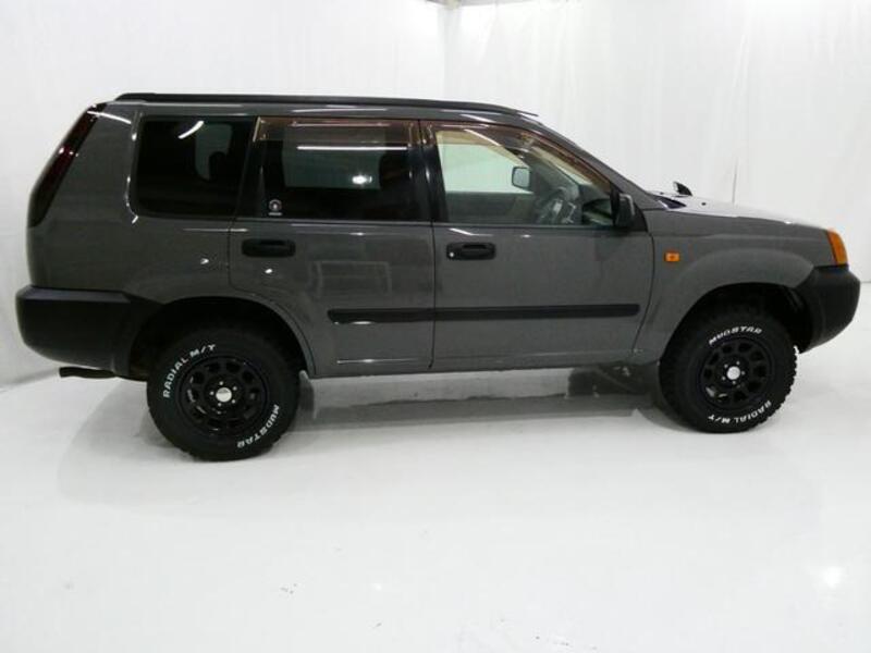 X-TRAIL