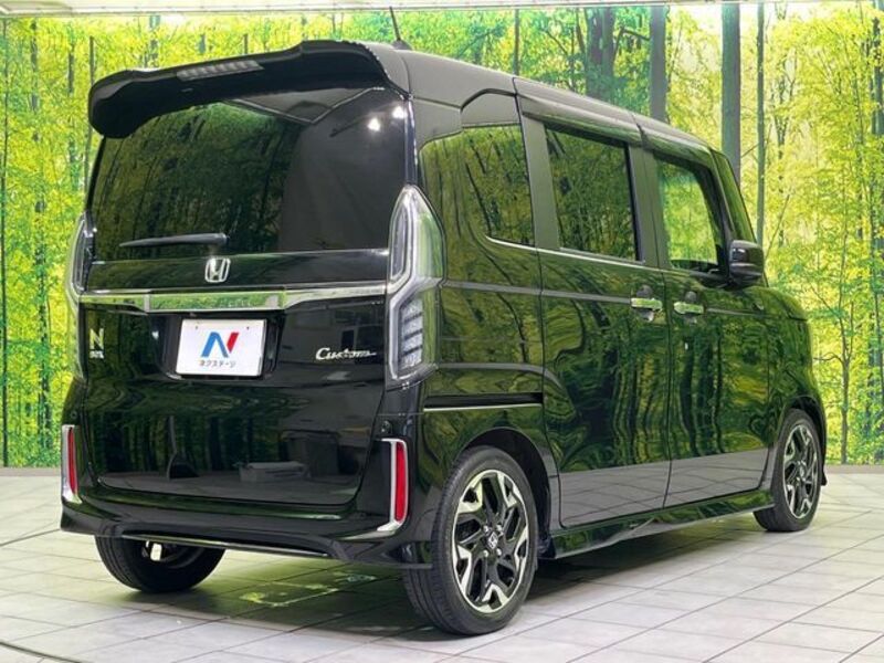 N BOX CUSTOM