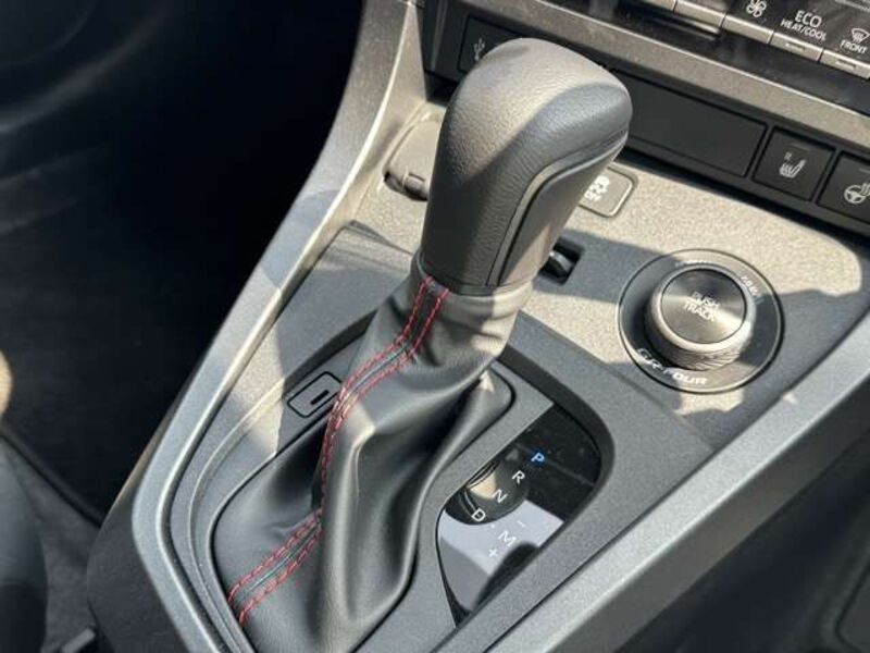 GR YARIS