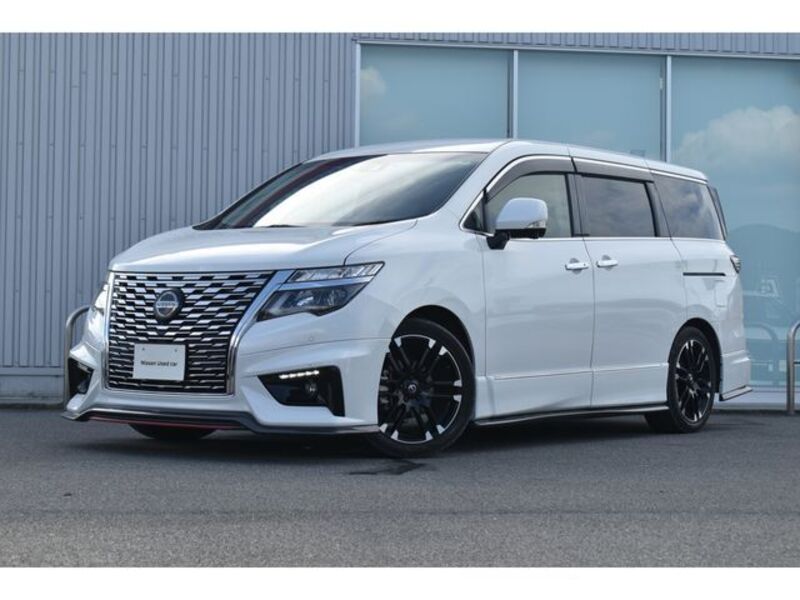 NISSAN ELGRAND