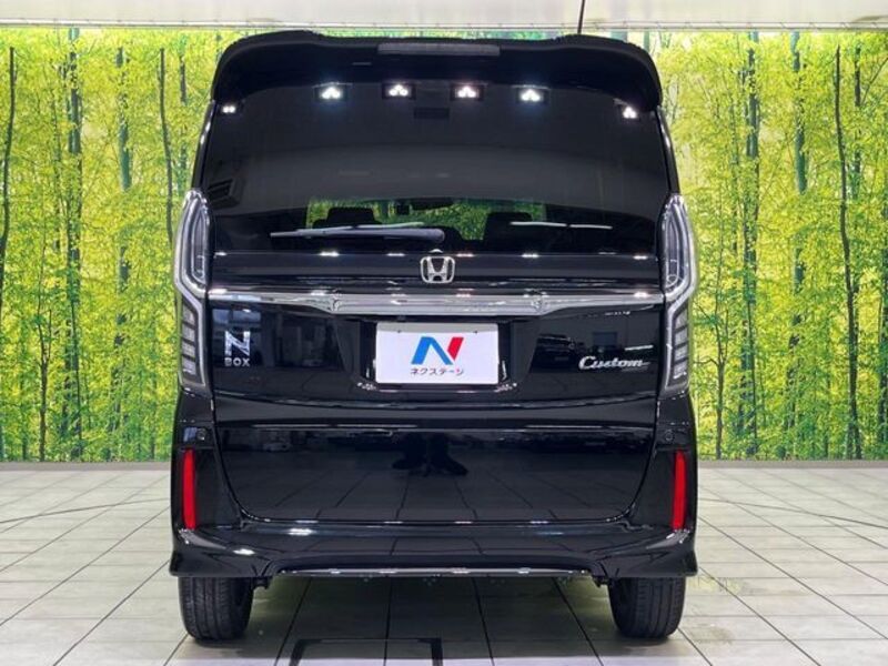 N BOX CUSTOM