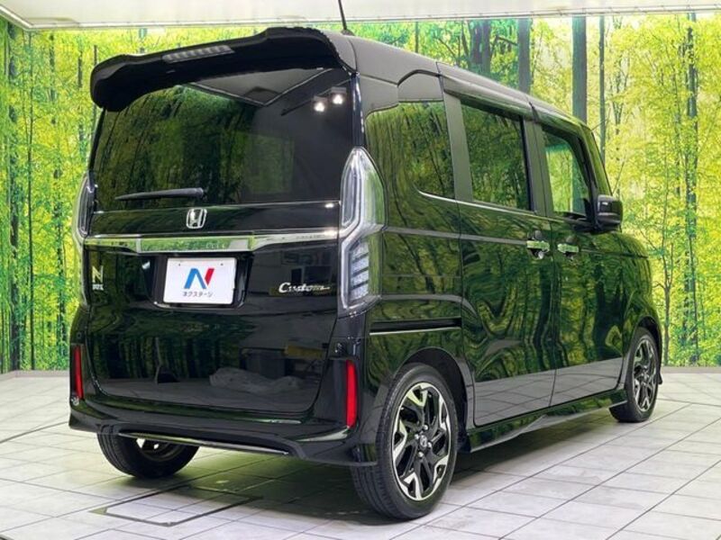 N BOX CUSTOM
