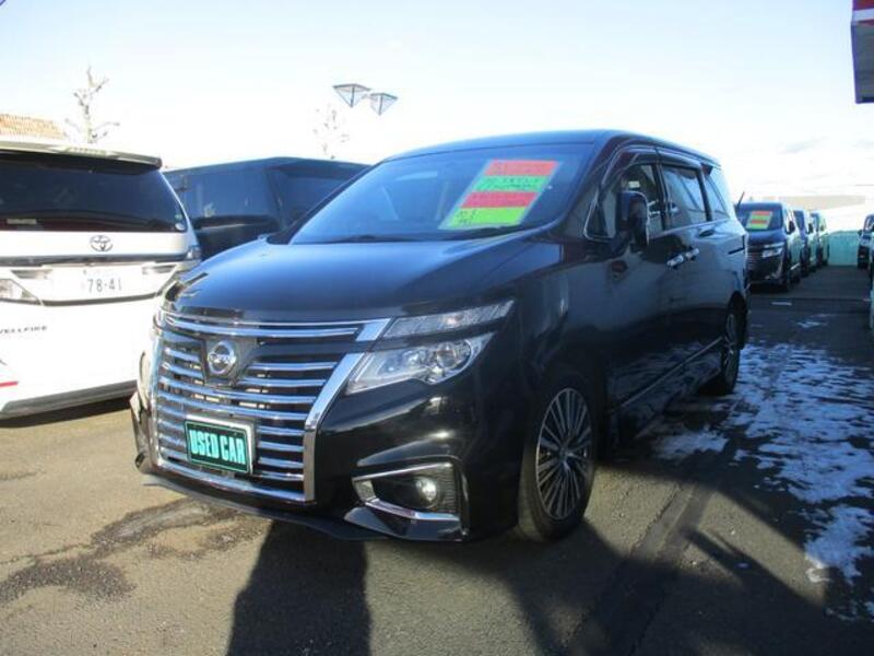 NISSAN ELGRAND
