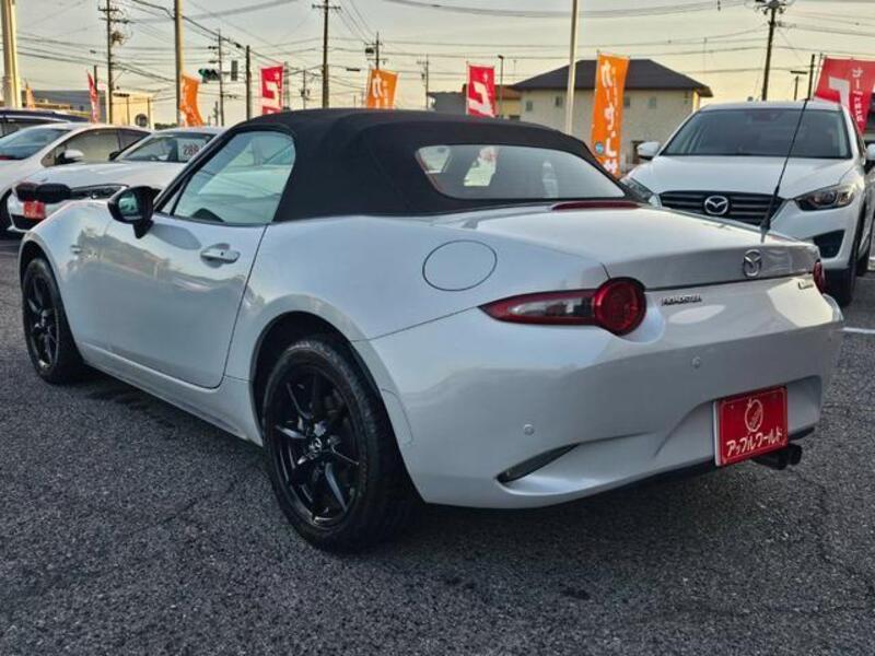 ROADSTER