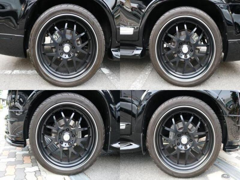 LAND CRUISER