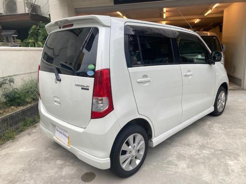 WAGON R