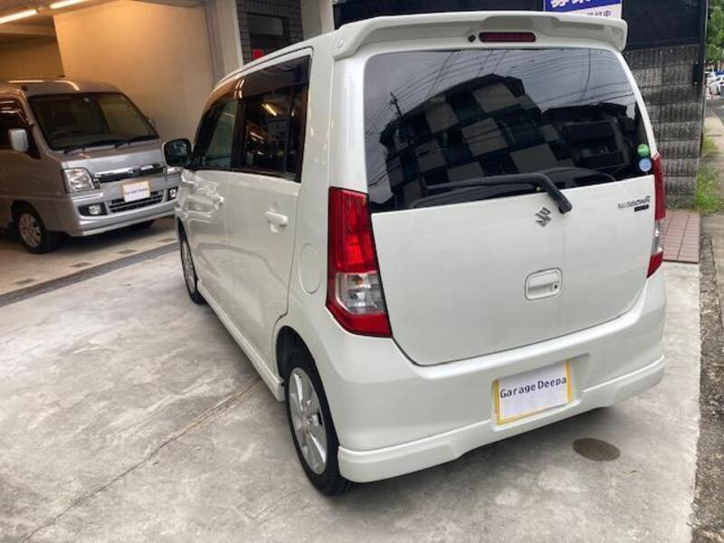 WAGON R
