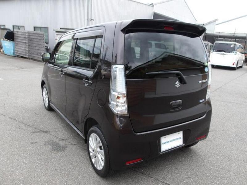 WAGON R