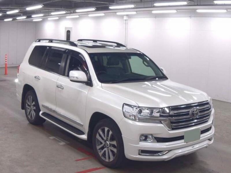 LAND CRUISER