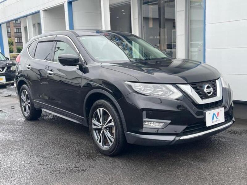X-TRAIL