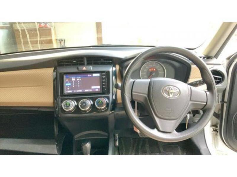 COROLLA AXIO