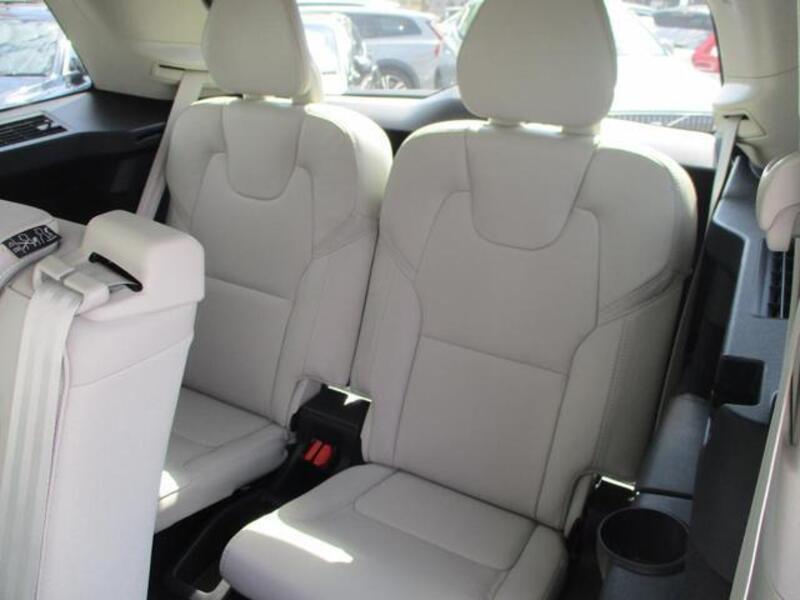 XC90