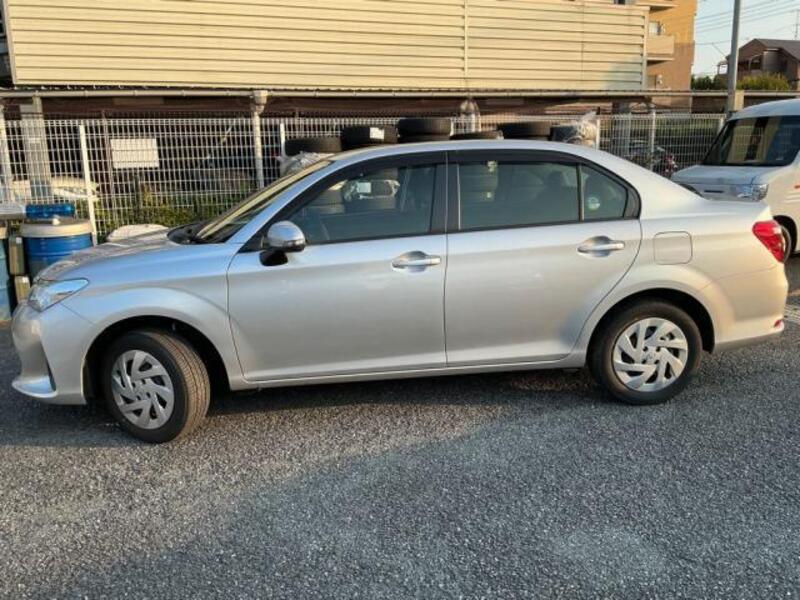 COROLLA AXIO