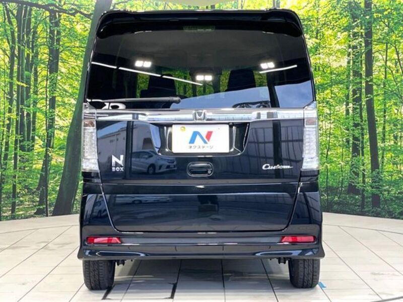 N BOX CUSTOM