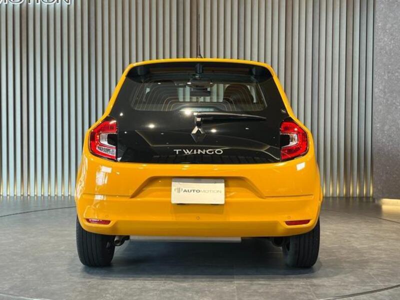 TWINGO