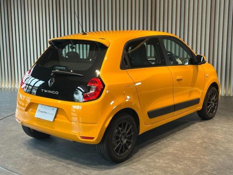 TWINGO
