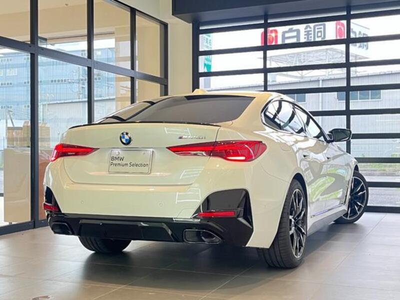 4 SERIES