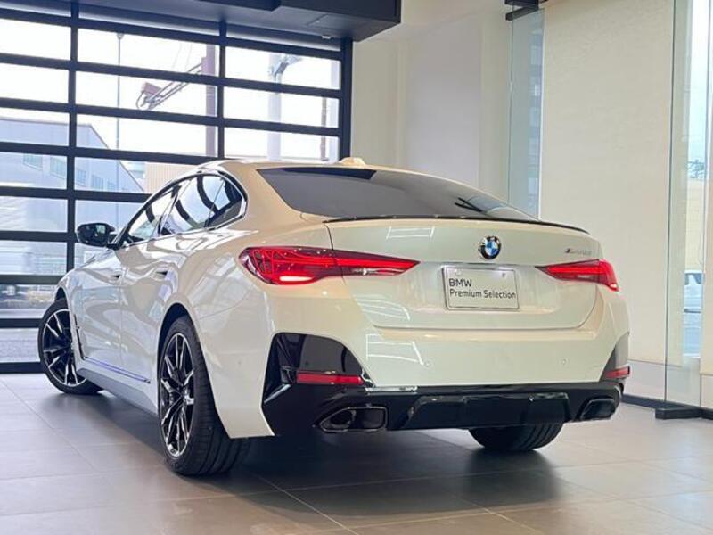 4 SERIES