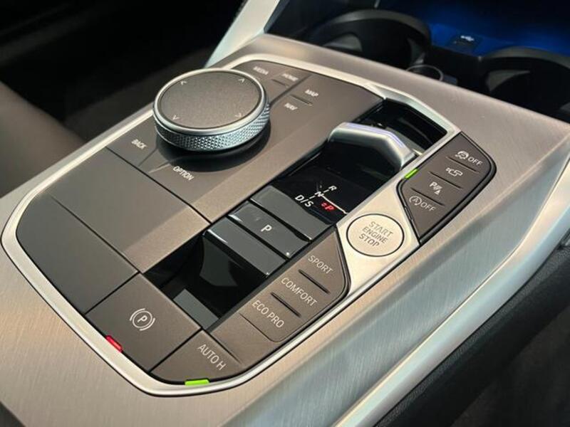 4 SERIES