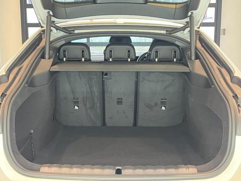 4 SERIES