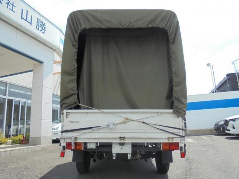 TOWNACE TRUCK