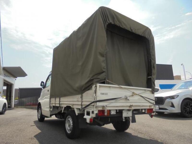 TOWNACE TRUCK