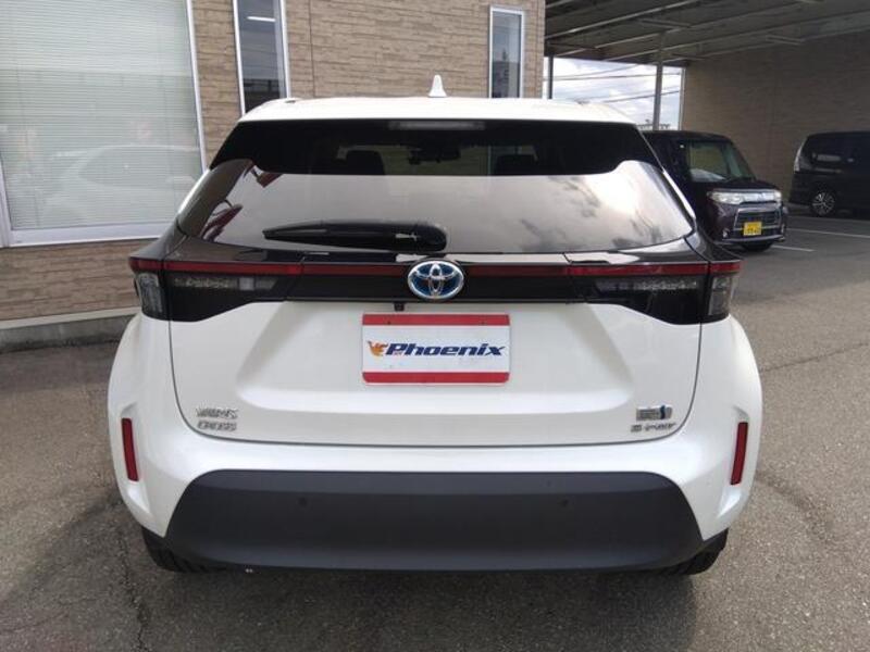 YARIS CROSS