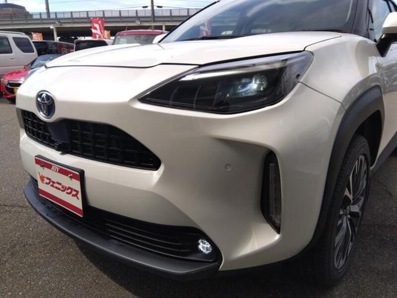 YARIS CROSS