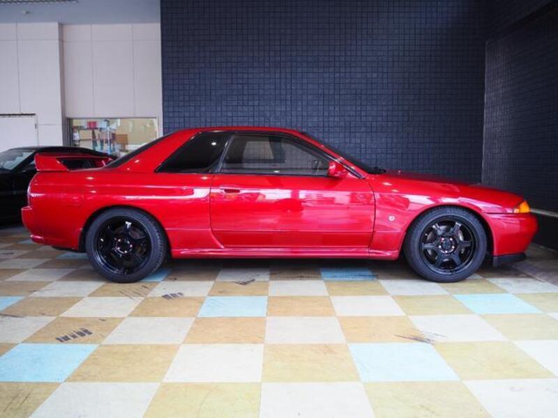 SKYLINE