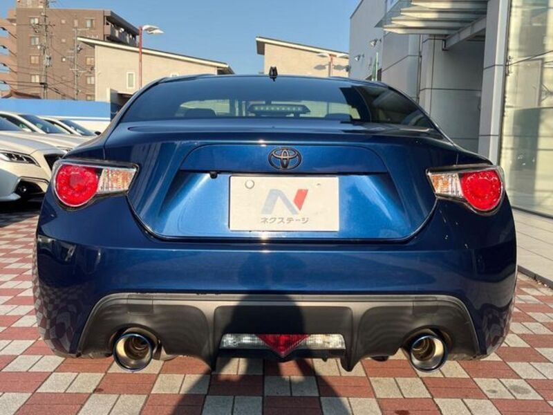86
