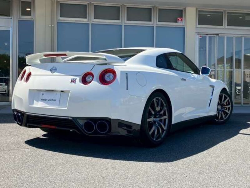 GT-R